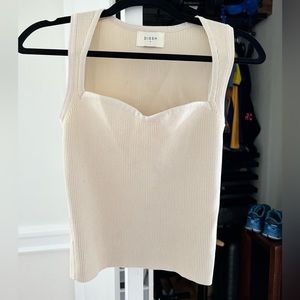 Dissh white knit size small